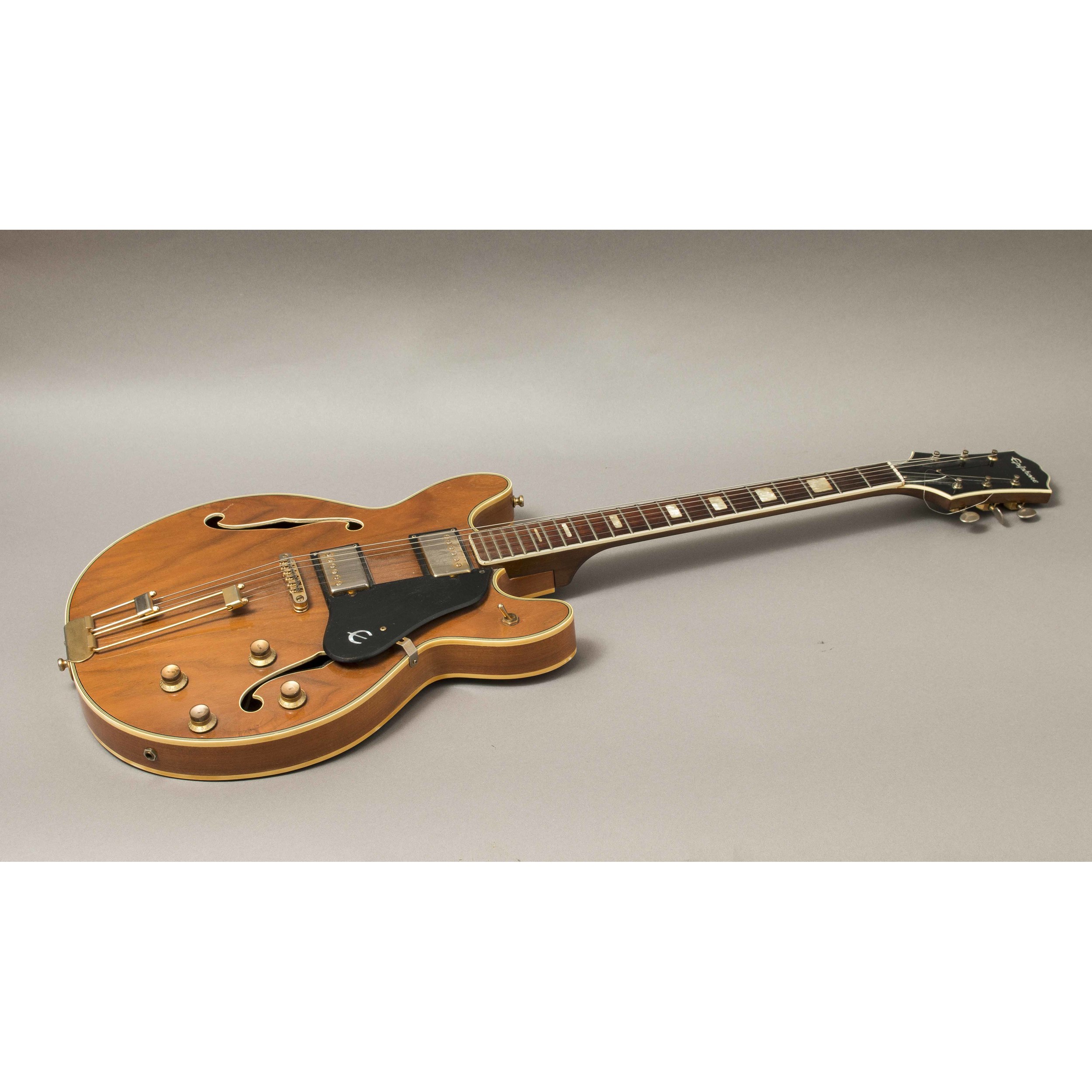 Epiphone Hollow Body Electric Guitar Witherell's Auction House