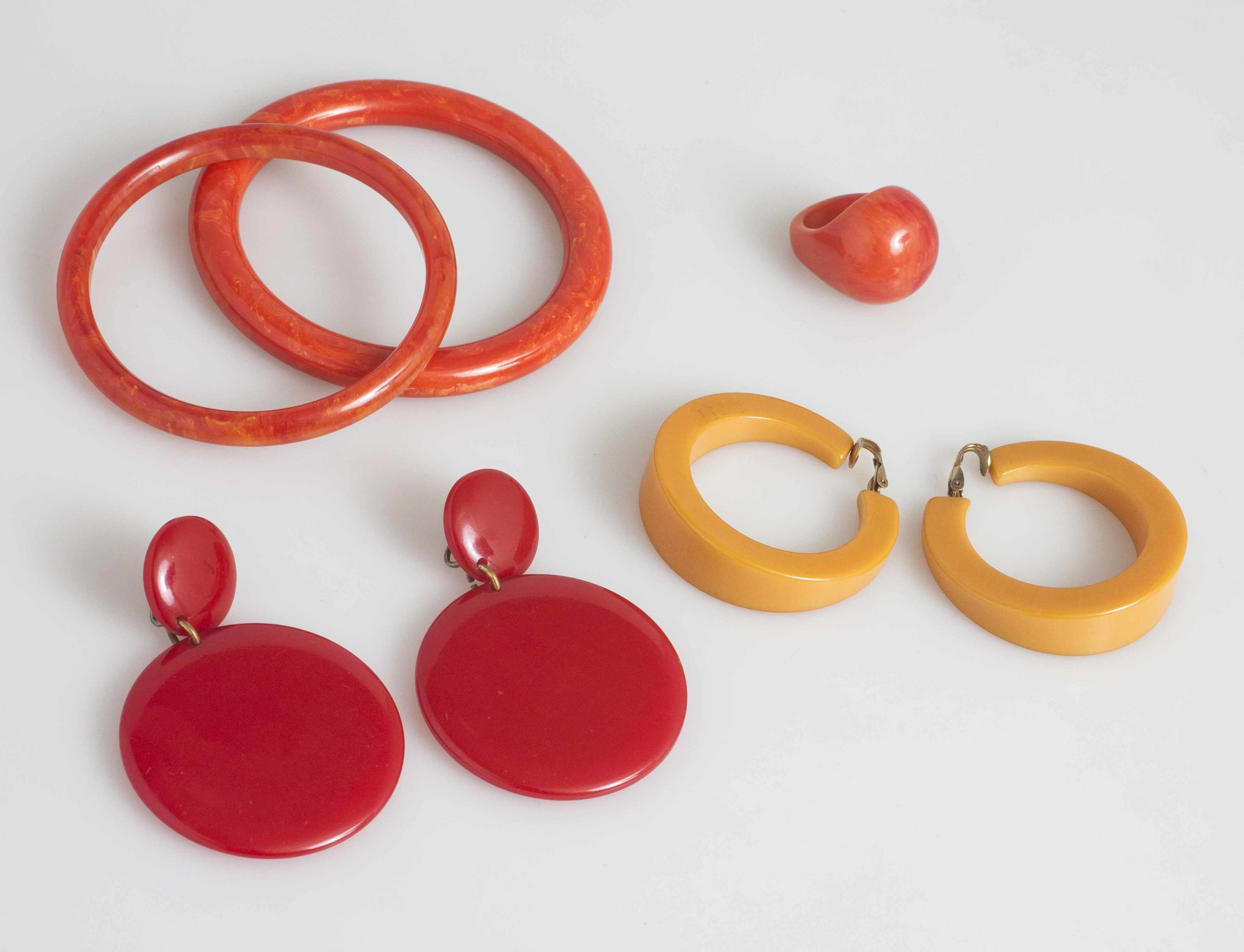 Assorted Bakelite Jewelry Witherell's Auction House