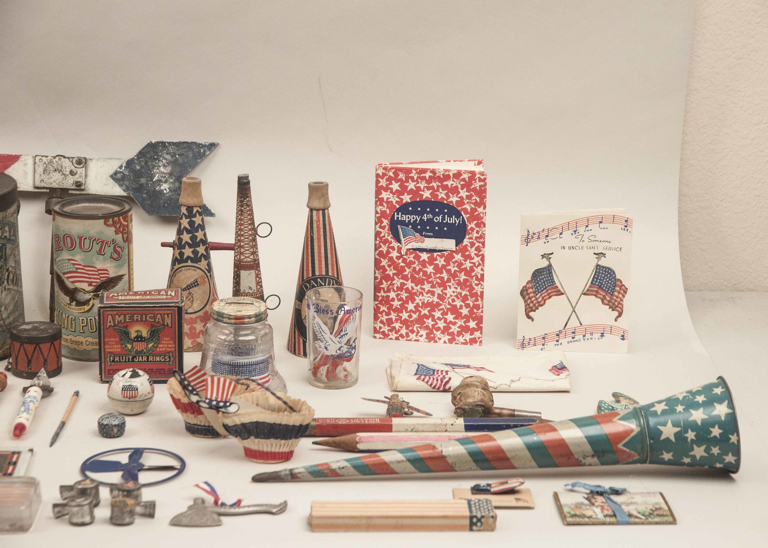 Large Lot of Assorted Americana Items Witherell's Auction House