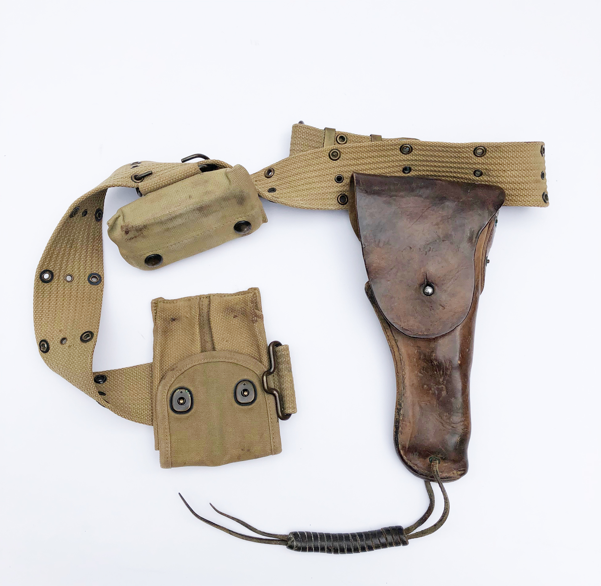 U.S. WWII b Belt, Brown Leather Holster for .45 Automatic and Clip