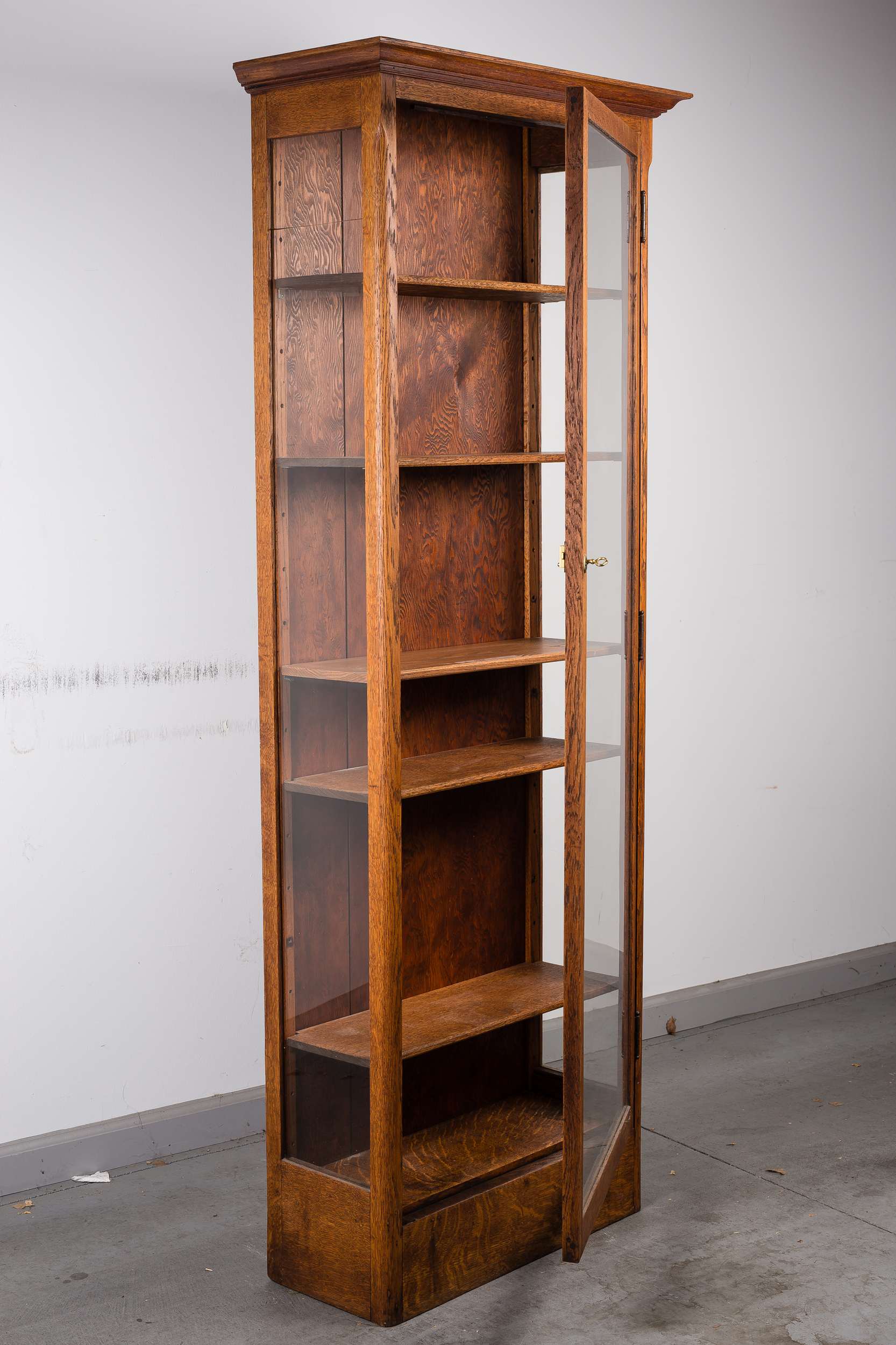 Oak Book/Display Case Witherell's Auction House