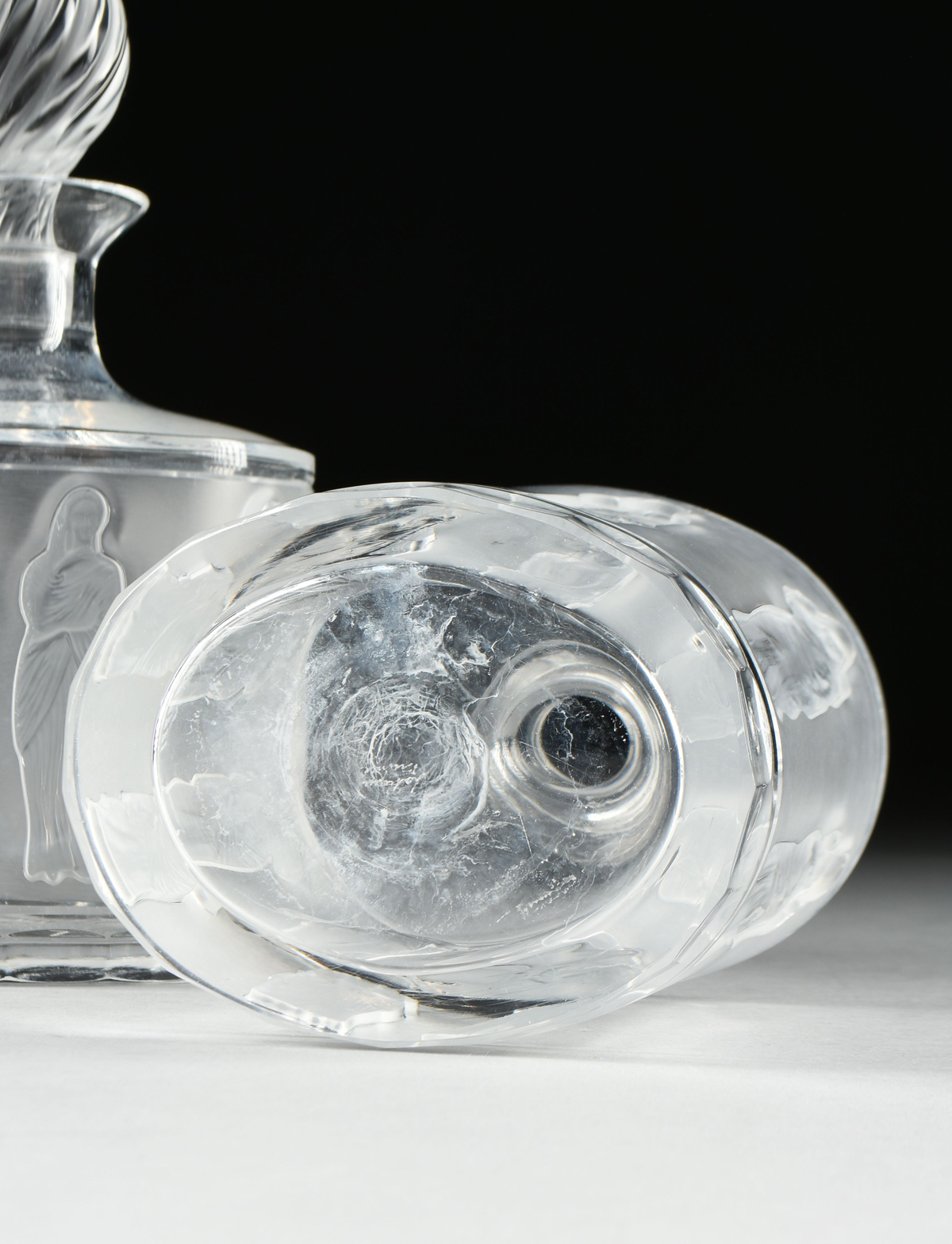 A PAIR OF VINTAGE LALIQUE DECANTERS, "FEMMES ANTIQUES," PARIS, MID 20TH