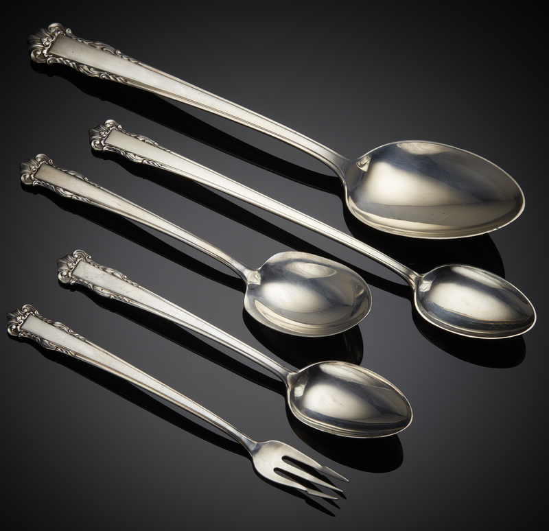 Lunt Sterling Flatware, English Shell Pattern, 21.4 ozt | Witherell's ...